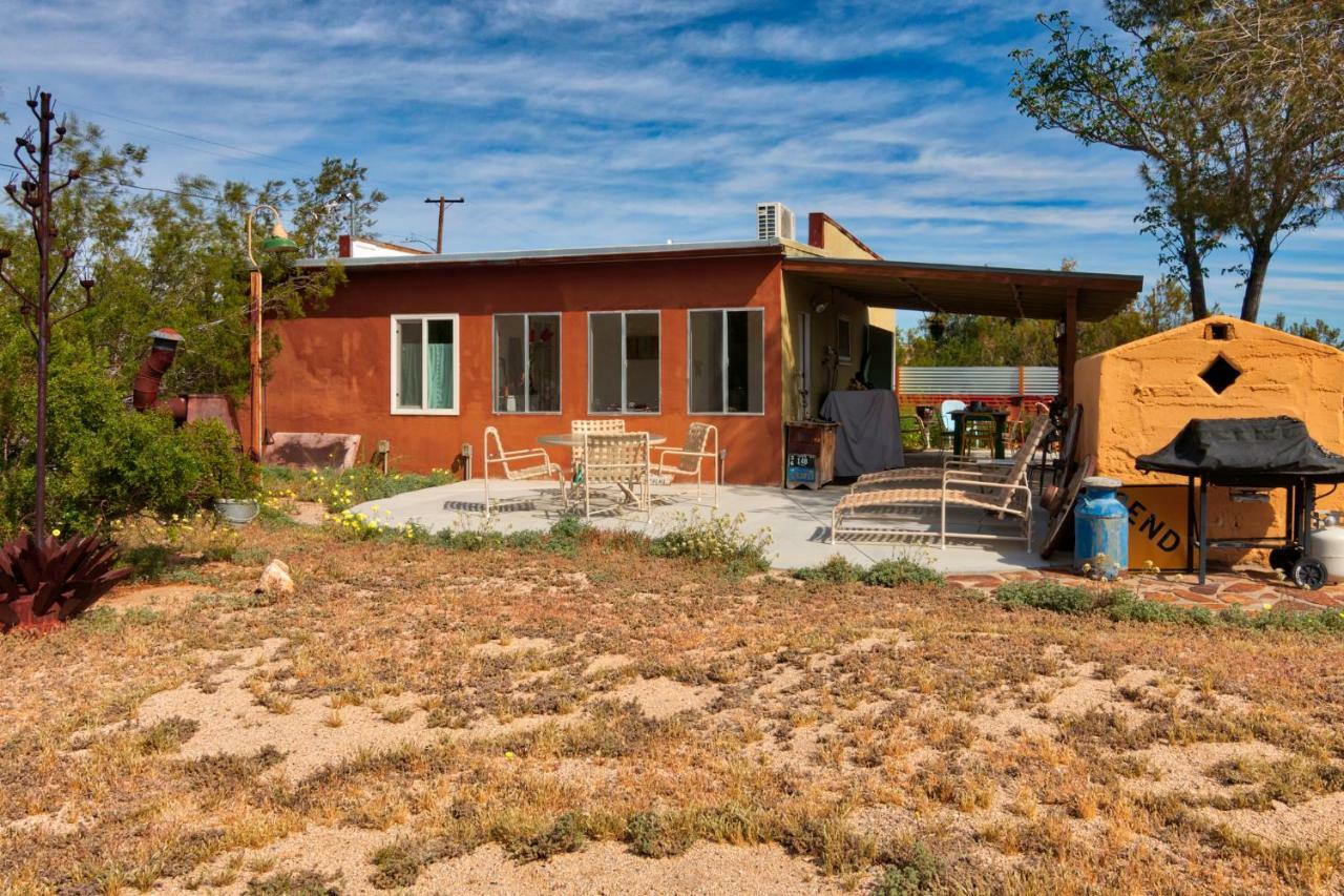 Cactus Adobe * Twentynine Palms